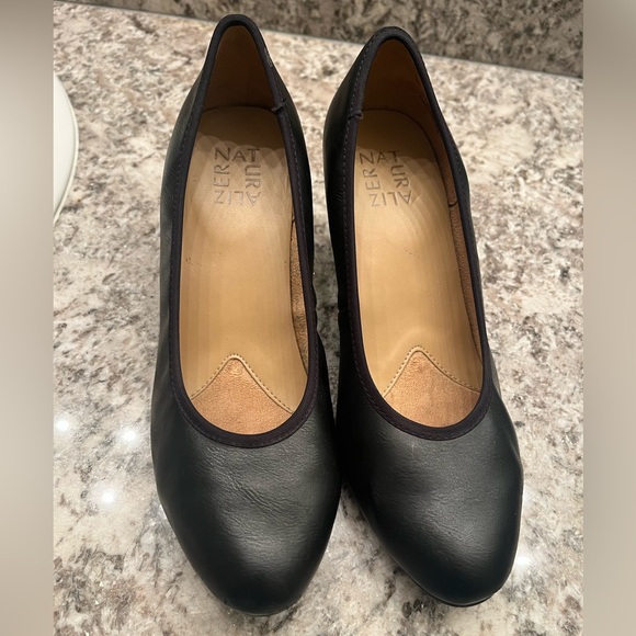 Naturalizer round toe pump - Picture 2 of 7